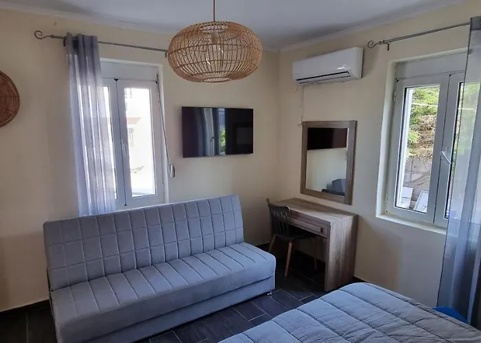 Fifi\'S Luxury Apartment